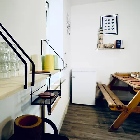 The Nest Strandhill Хостел