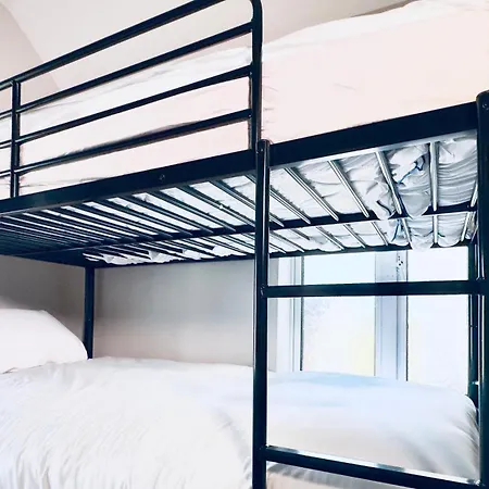 Хостел The Nest Strandhill Слайго