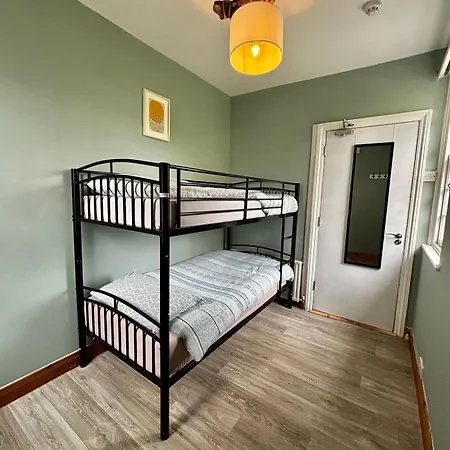 The Nest Strandhill سلايغو