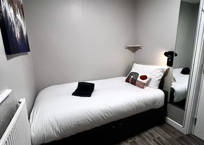 The Nest Strandhill 호스텔 *